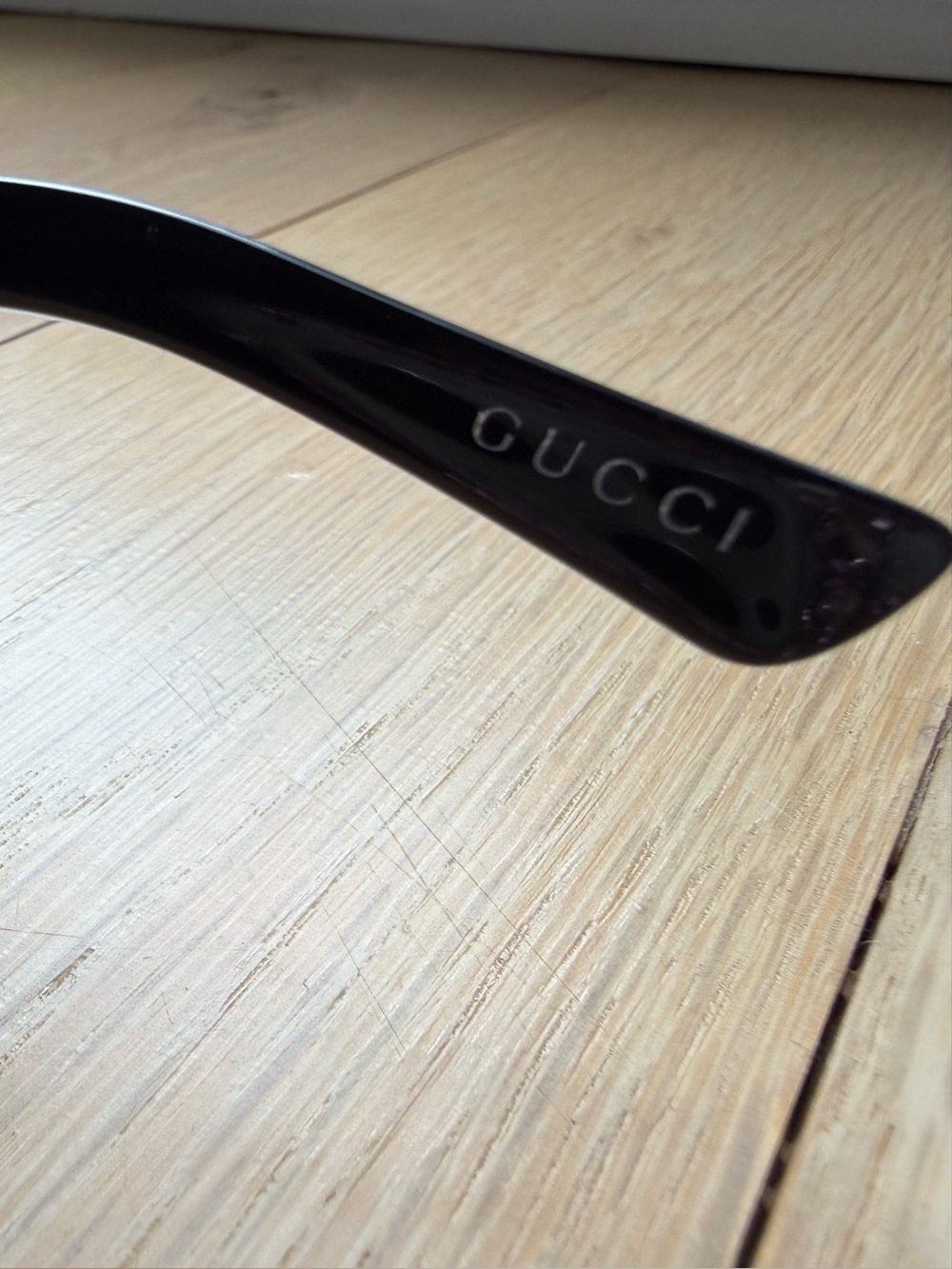 GUCCI Buckle Sunglasses GG3006/S in Pristine Black - Picture 9 of 9